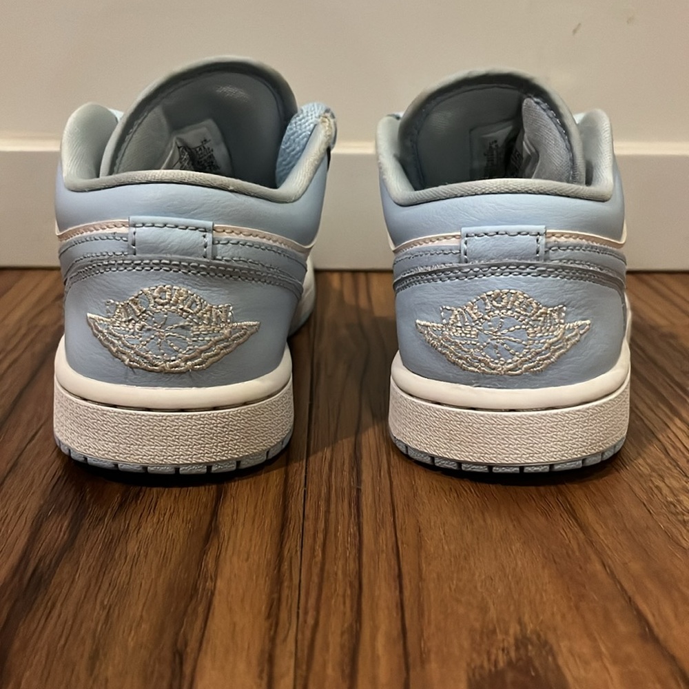 Nike Air Jordan Low, Ice Blue, Y3.5 - Picture 5 of 7